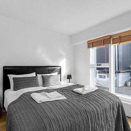 Baron Downtown Apartments Reykjavik Bagian luar foto