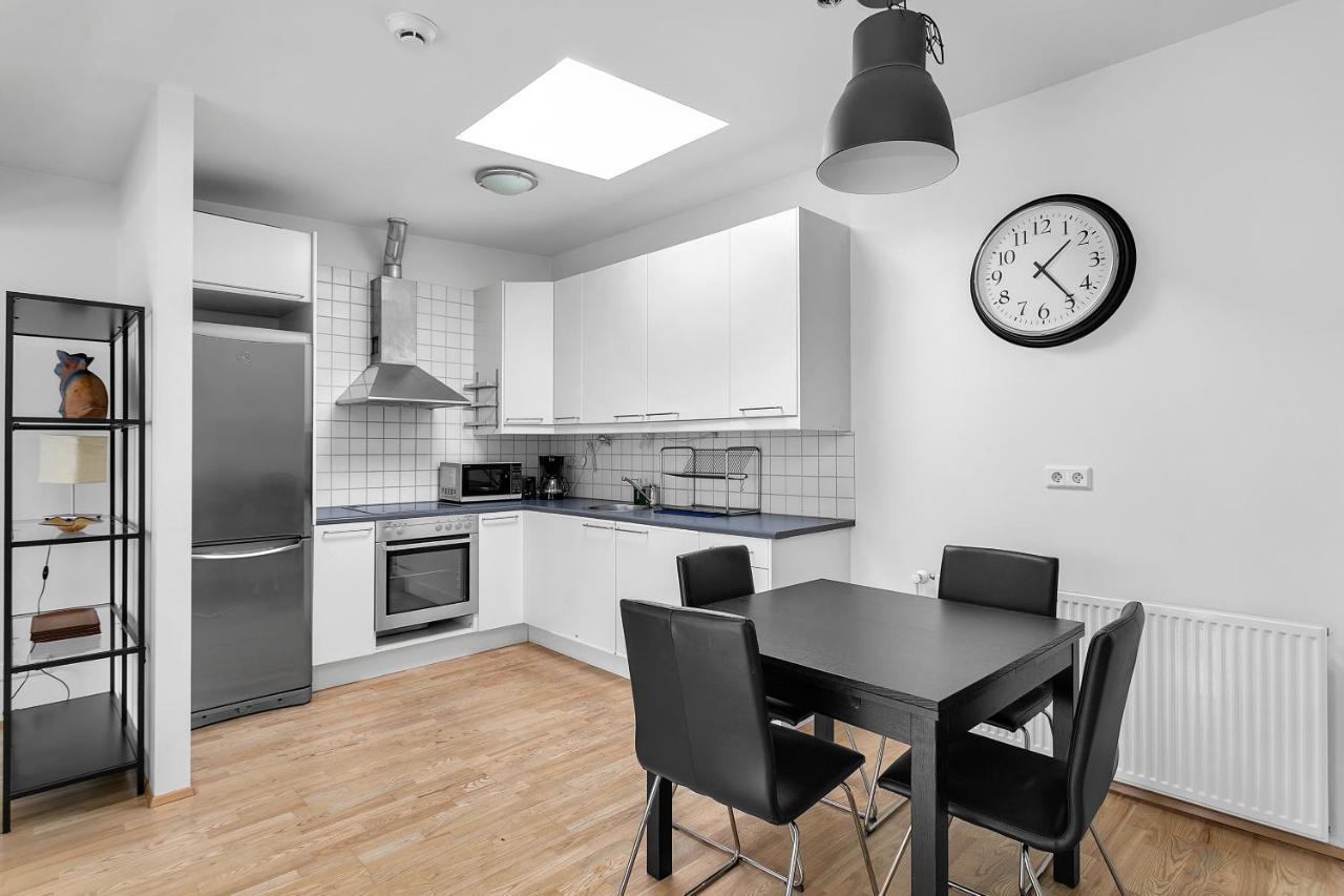 Baron Downtown Apartments Reykjavik Bagian luar foto