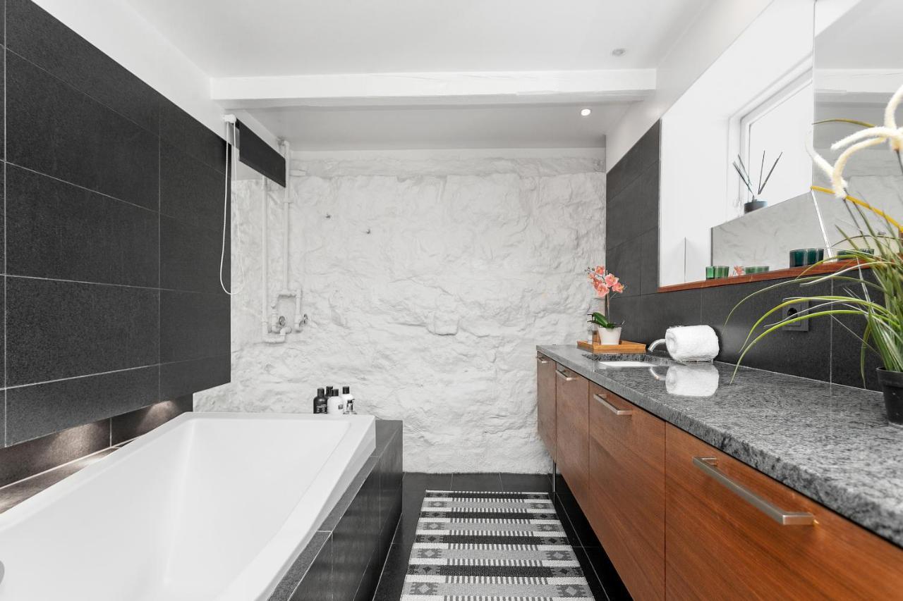 Baron Downtown Apartments Reykjavik Bagian luar foto