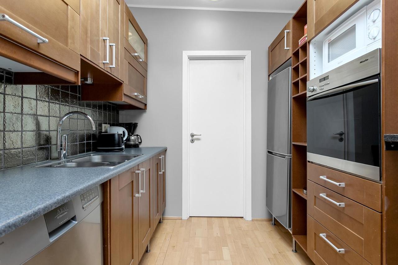 Baron Downtown Apartments Reykjavik Bagian luar foto