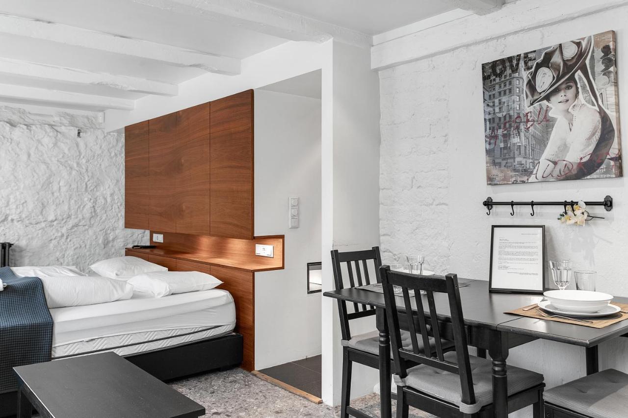 Baron Downtown Apartments Reykjavik Bagian luar foto